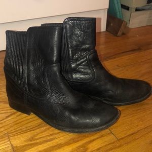 Frye Chelsea Boot